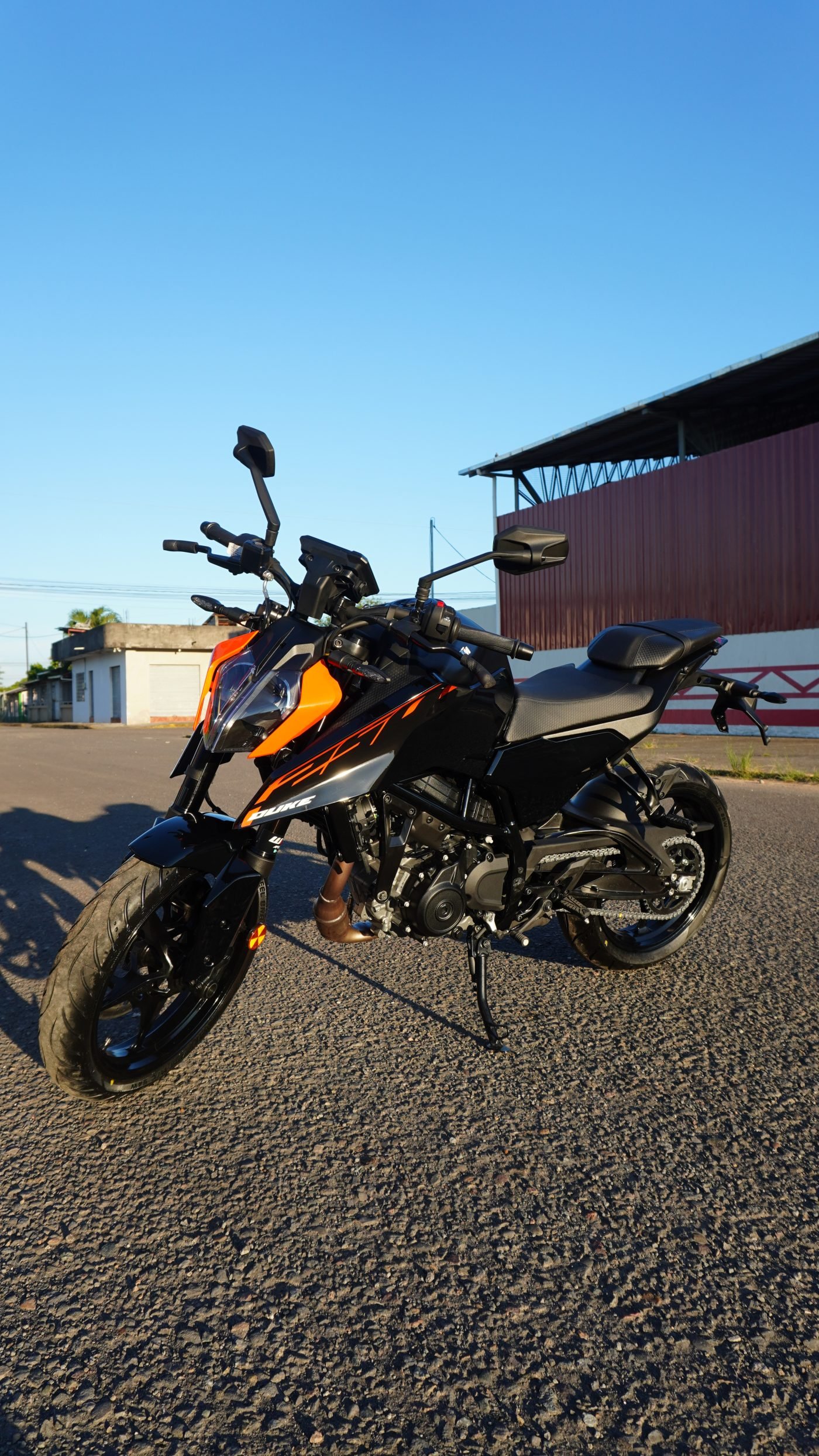 Primer Premio: KTM Duke 250 0 km